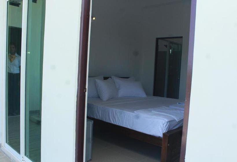 Kings Gate Airport Transit Hotel คาตุนายากา ภายนอก รูปภาพ