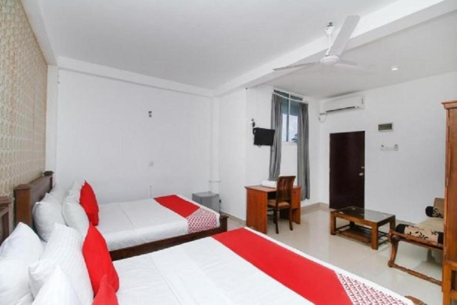 Kings Gate Airport Transit Hotel คาตุนายากา ภายนอก รูปภาพ