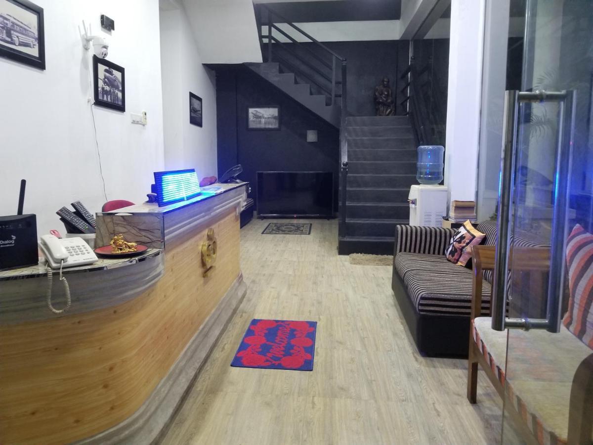 Kings Gate Airport Transit Hotel คาตุนายากา ภายนอก รูปภาพ