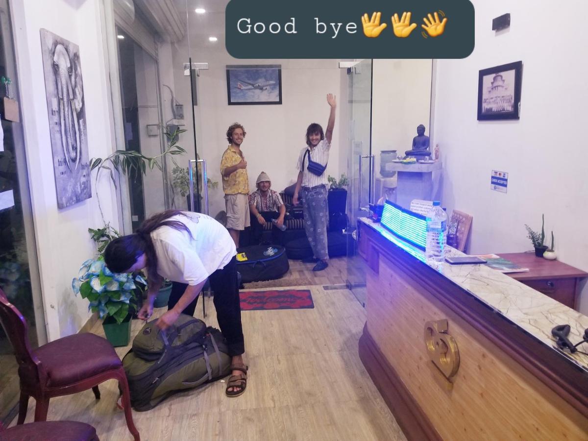 Kings Gate Airport Transit Hotel คาตุนายากา ภายนอก รูปภาพ