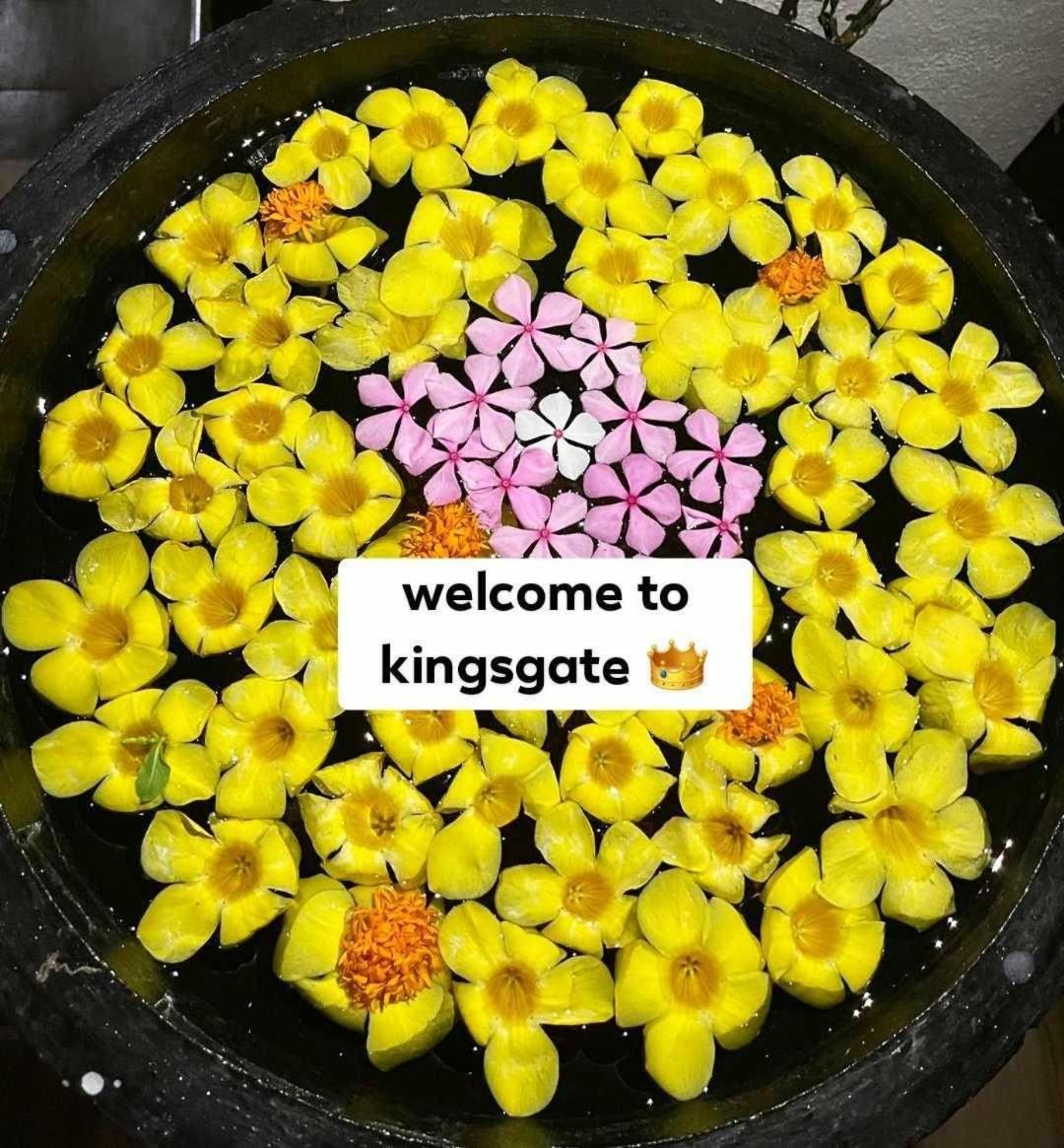 Kings Gate Airport Transit Hotel คาตุนายากา ภายนอก รูปภาพ